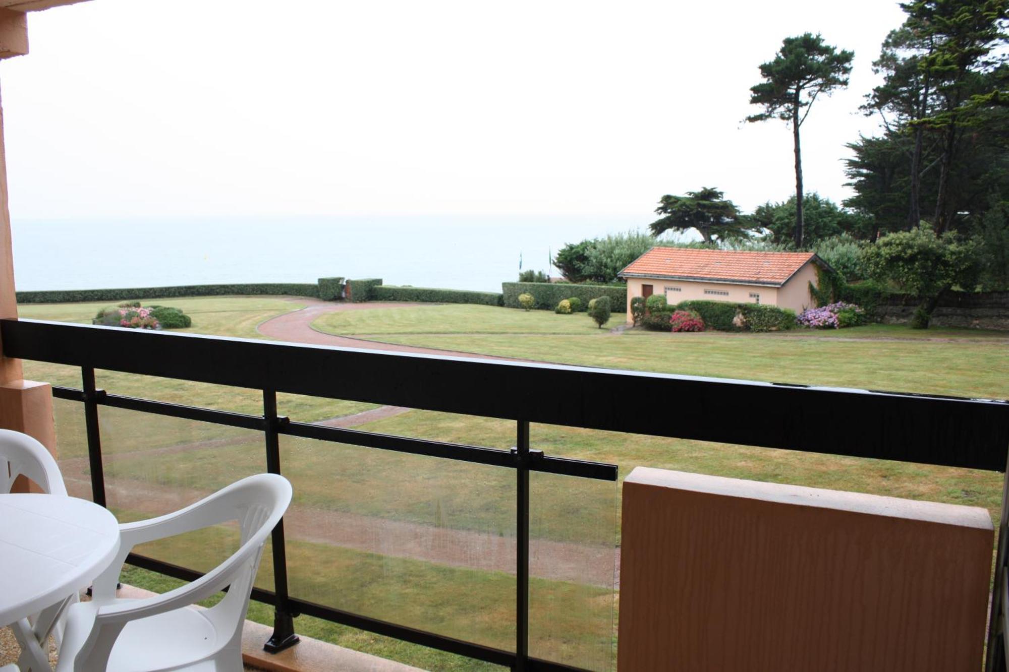 Appartement Vue Mer. A 40M De La Plage. Pornic Buitenkant foto